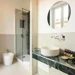 Urban Downtown 3*