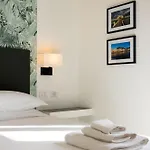 Urban Downtown 3*
