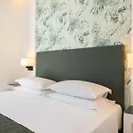 Urban Downtown Penzion 3*