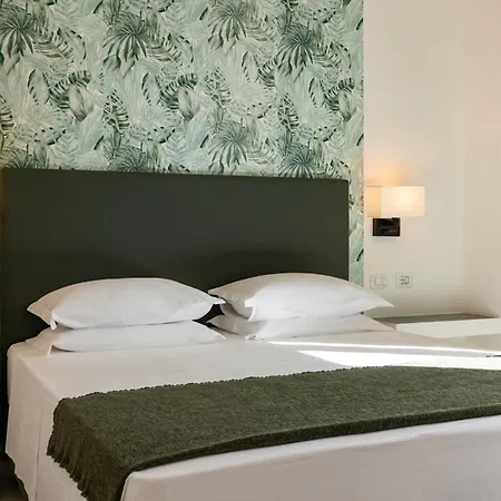 בית הארחה Urban Downtown 3*