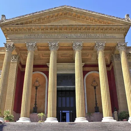 Πανσιόν Urban Downtown 3*