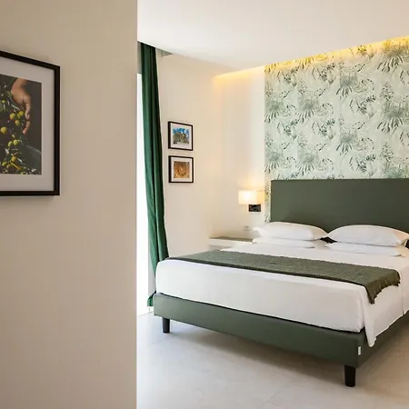 Urban Downtown 4*